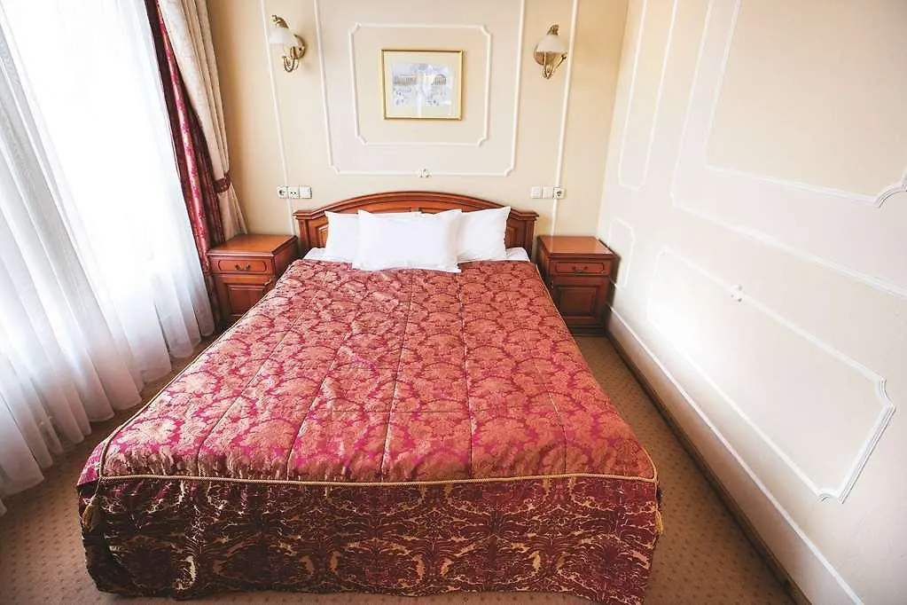 Готель Дніпро Kyiv Hotel